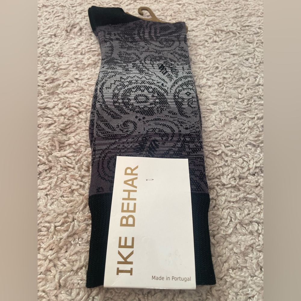 Ike Behar Black and Gray Paisley Socks